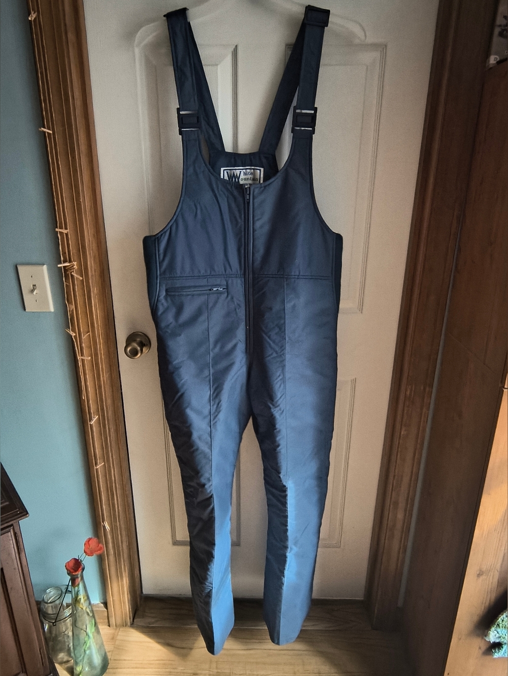 Vintage White Mountain Snowsuit Med. Blind Zips Machine Washable